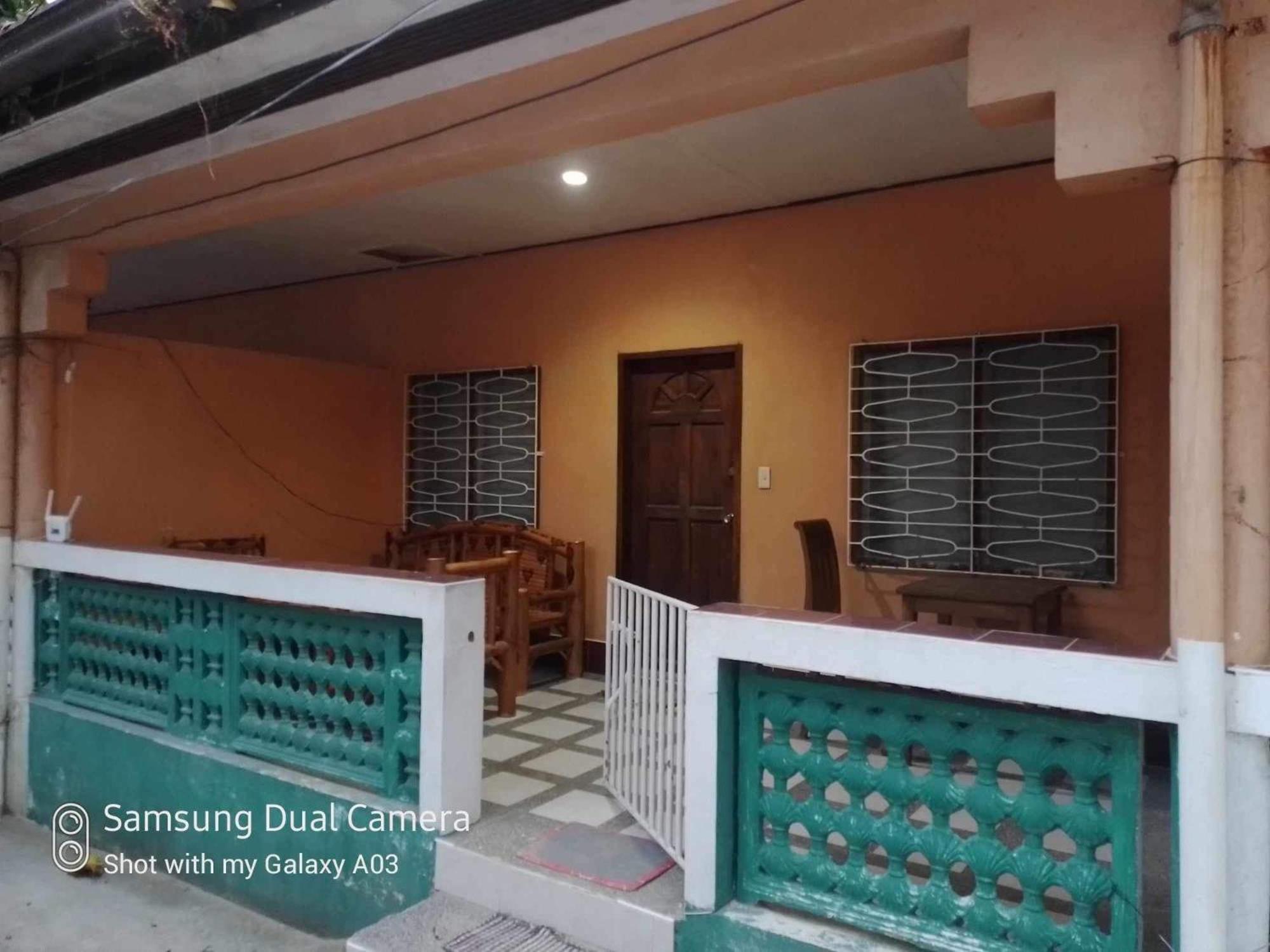 Pescador View - Beachfront & Nearby The Ocean Hostels & Restaurant Moalboal Ruang foto
