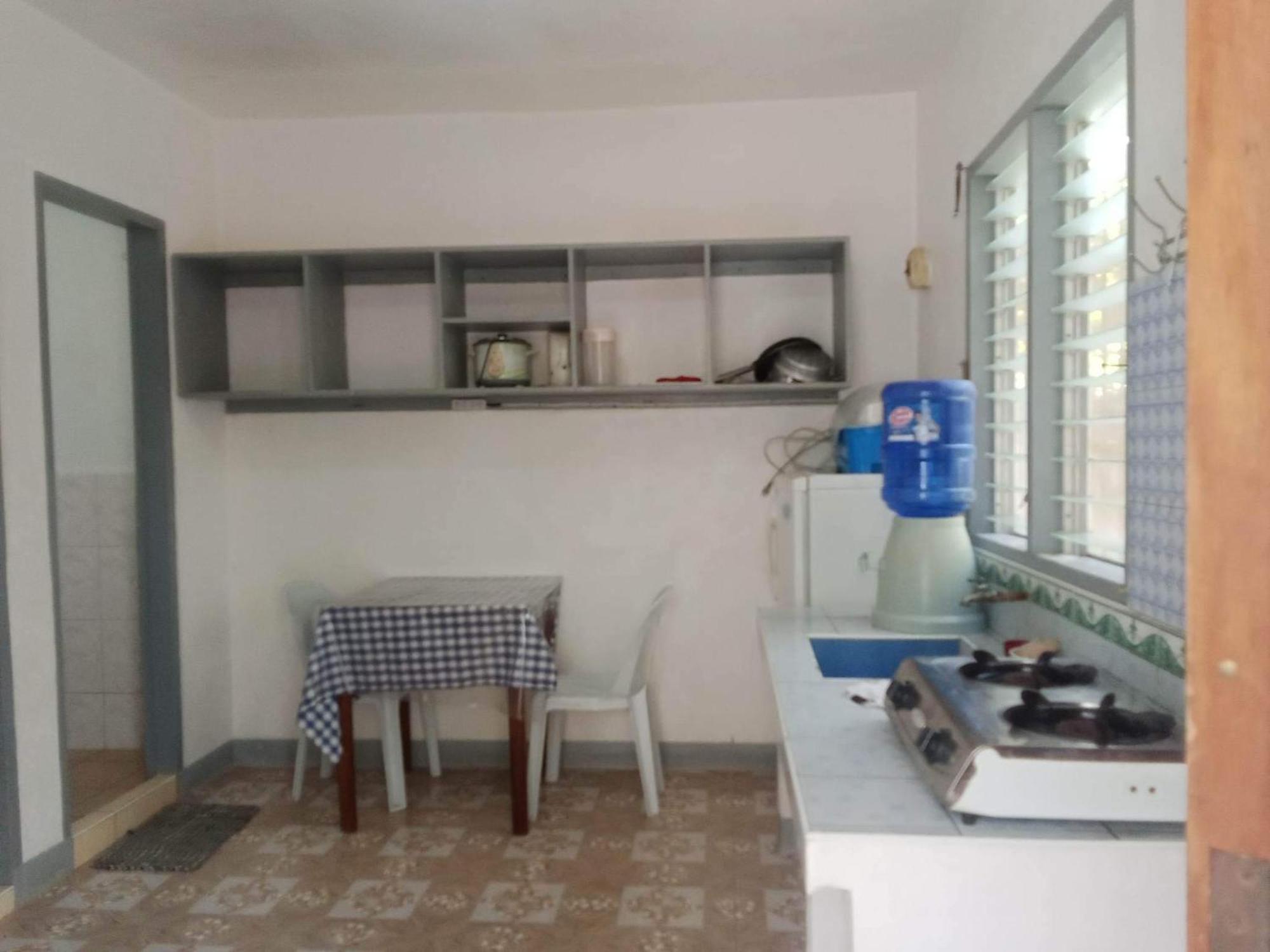 Pescador View - Beachfront & Nearby The Ocean Hostels & Restaurant Moalboal Ruang foto
